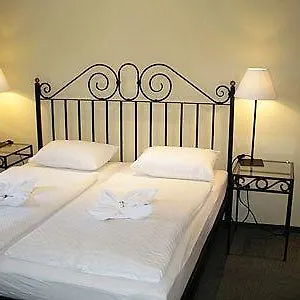 https://barbara.marianskelaznehotels.net